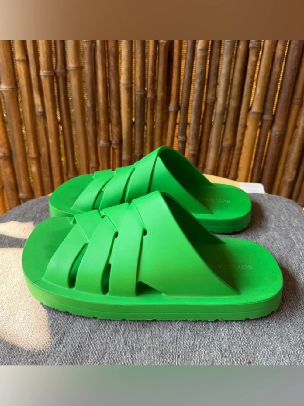 BOTTEGA VENNETA men’s rubber slides